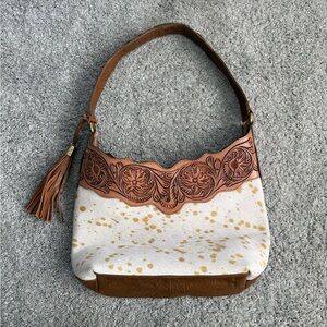 NWOT NOCONA KIMBERLY STYLE Cowhide CONCEAL CARRY SHOULDER PURSE Western BROWN